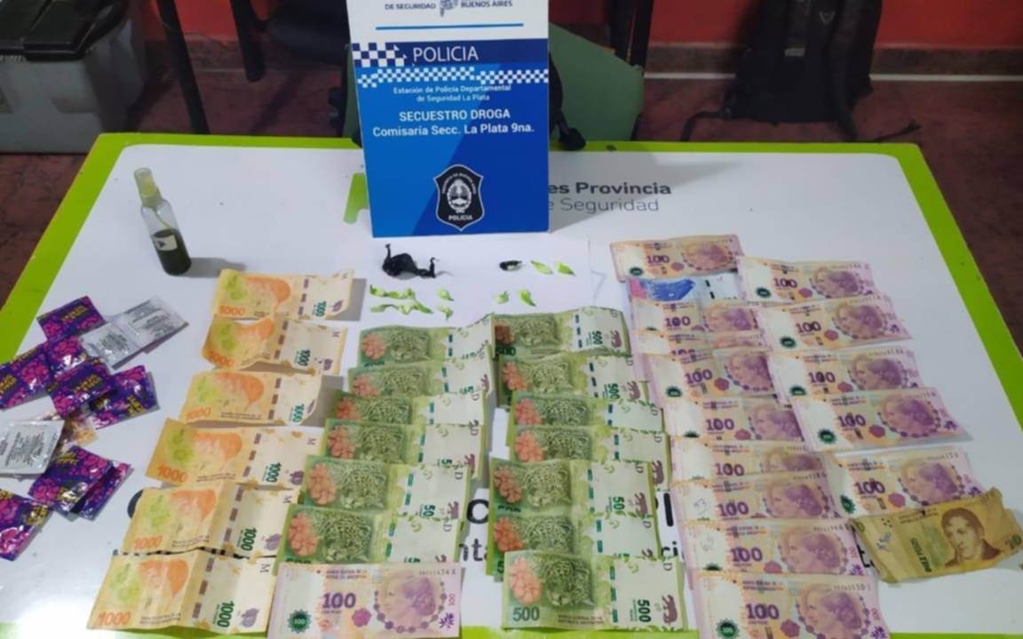 Esta madrugada, nueva detención en la zona roja por venta de drogas: 13 envoltorios de cocaína