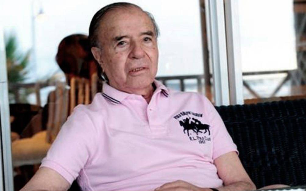 Menem sigue estable e internado, dijeron allegados a su familia