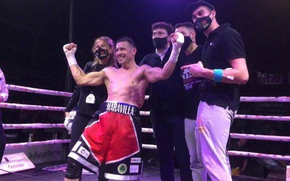 "Maravilla" Martínez ganó por nocaut técnico en su segunda pelea desde su retorno al boxeo
