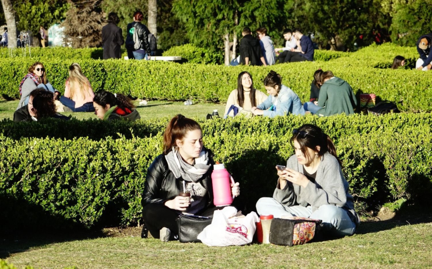 Domingo fresco y nublado en La Plata, aunque cesó el alerta por vientos fuertes