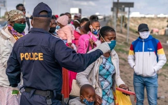 La OMS confirma que la cepa de coronavirus hallada en Sudáfrica es diferente a la de Reino Unido