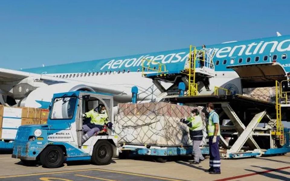 Rusia no autorizó el vuelo y se retrasa el viaje para traer las primeras vacunas