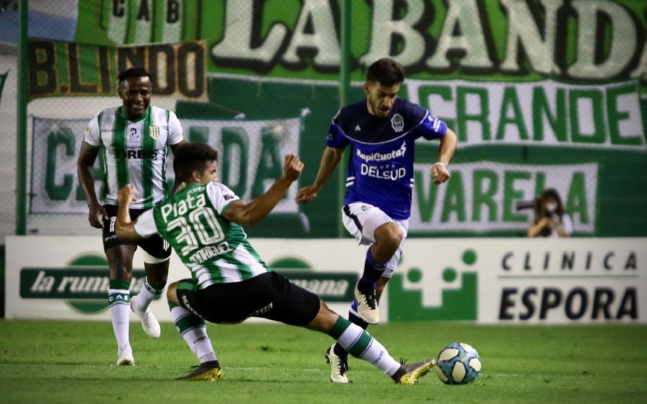 Gimnasia perdió un partido increíble: jugó mejor, pero Banfield se lo ganó con un gol sobre la hora de penal