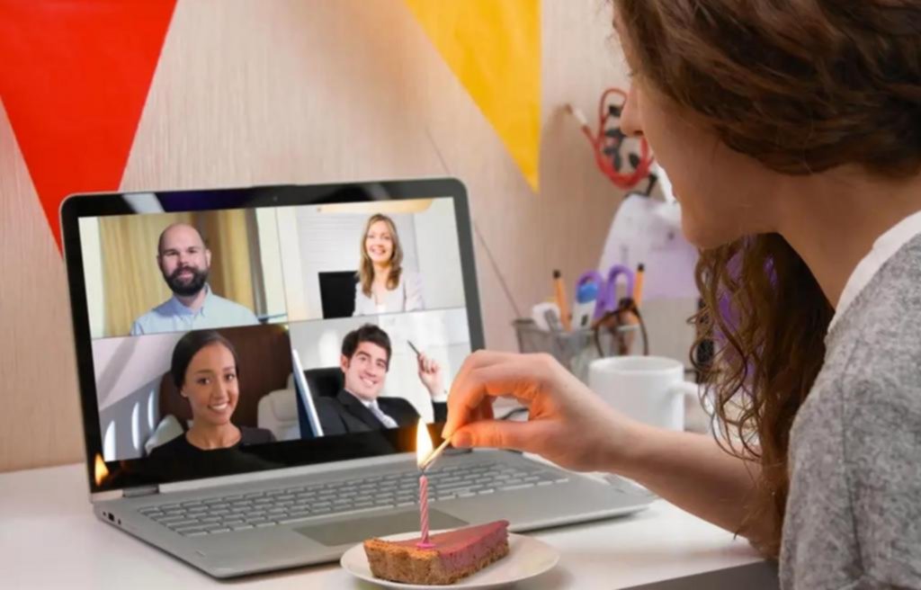 De los “zoompleaños” a la distancia social, los cambios que trajo la pandemia de COVID