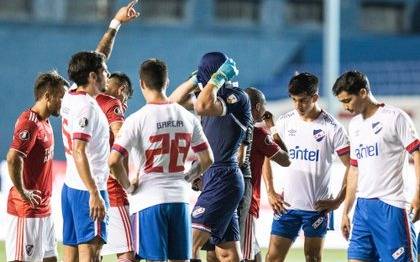Escándalo por una fiesta con mujeres involucra a uno de los rivales de River en la Copa