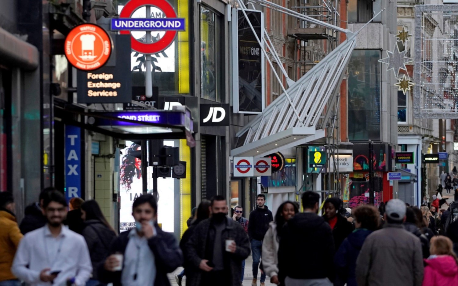 La Provincia dispuso el aislamiento de 47 personas llegadas de Inglaterra