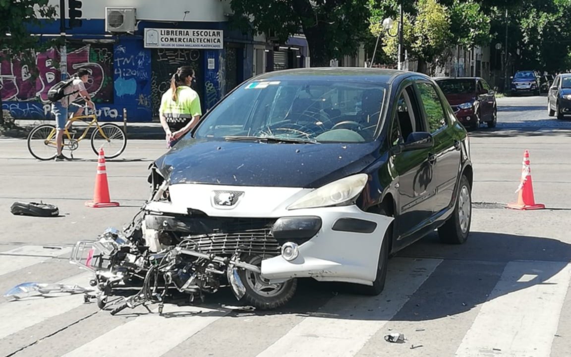 Otro accidente de moto en una esquina difícil