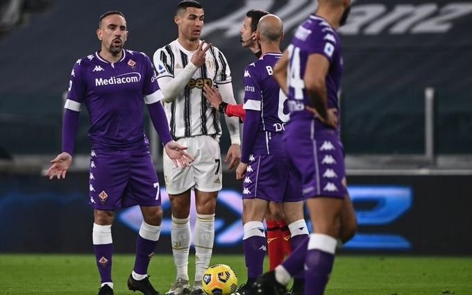 Fiorentina sorprendió a Juventus, le sacó el invicto y lo alejó de la punta