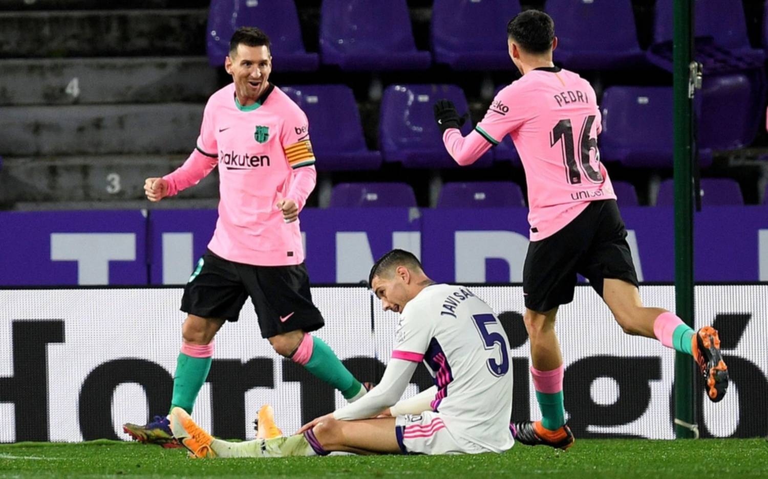 Messi, el nuevo rey: desplazó a Pelé como el jugador con más goles en un mismo club