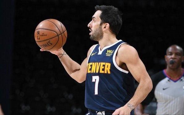 Campazzo debutó en el selecto club de "los argentinos NBA"