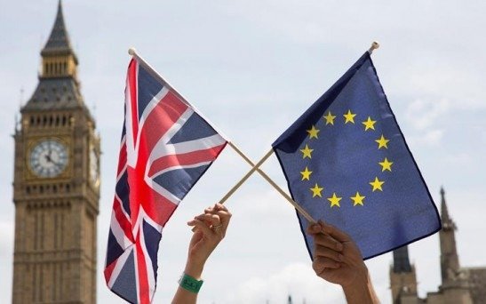 Reino Unido y la Unión Europeo sellaron un acuerdo comercial post Brexit