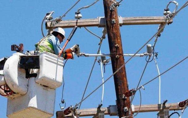 EDELAP está reanudando el servicio eléctrico en dos barrios de La Plata