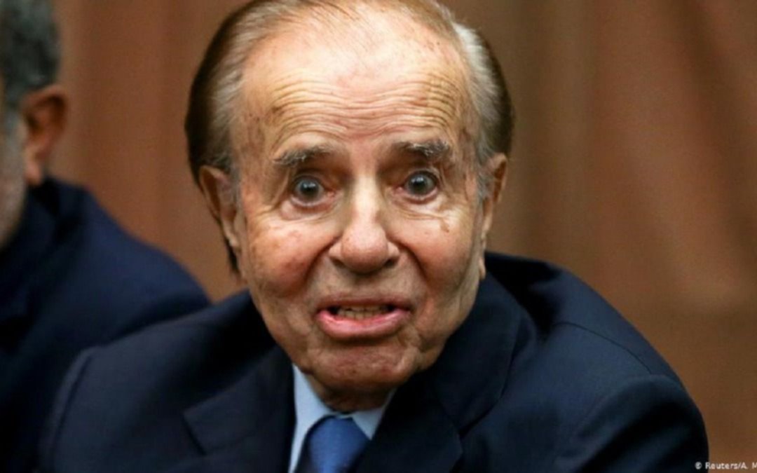 Menem sigue internado en estado delicado en el sanatorio Los Arcos  