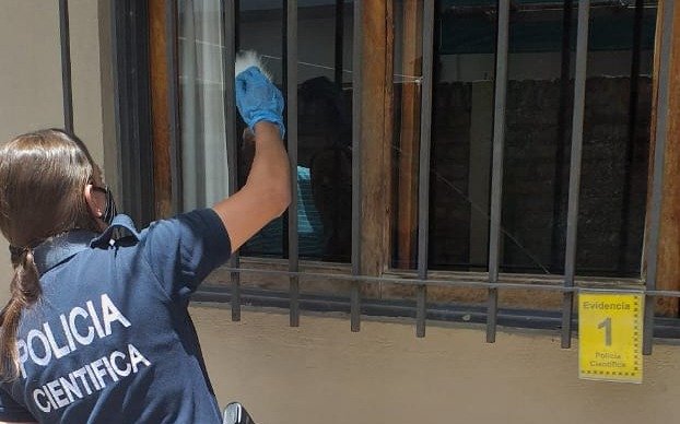 Navidad amarga: cuando no estaba, le desvalijaron su casa en 30 y 36