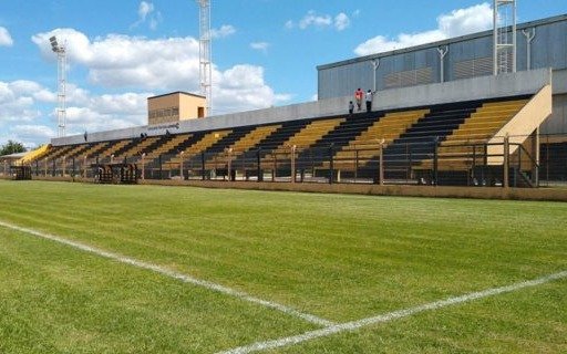 Primera B: Villa San Carlos perdió en su visita a Comunicaciones