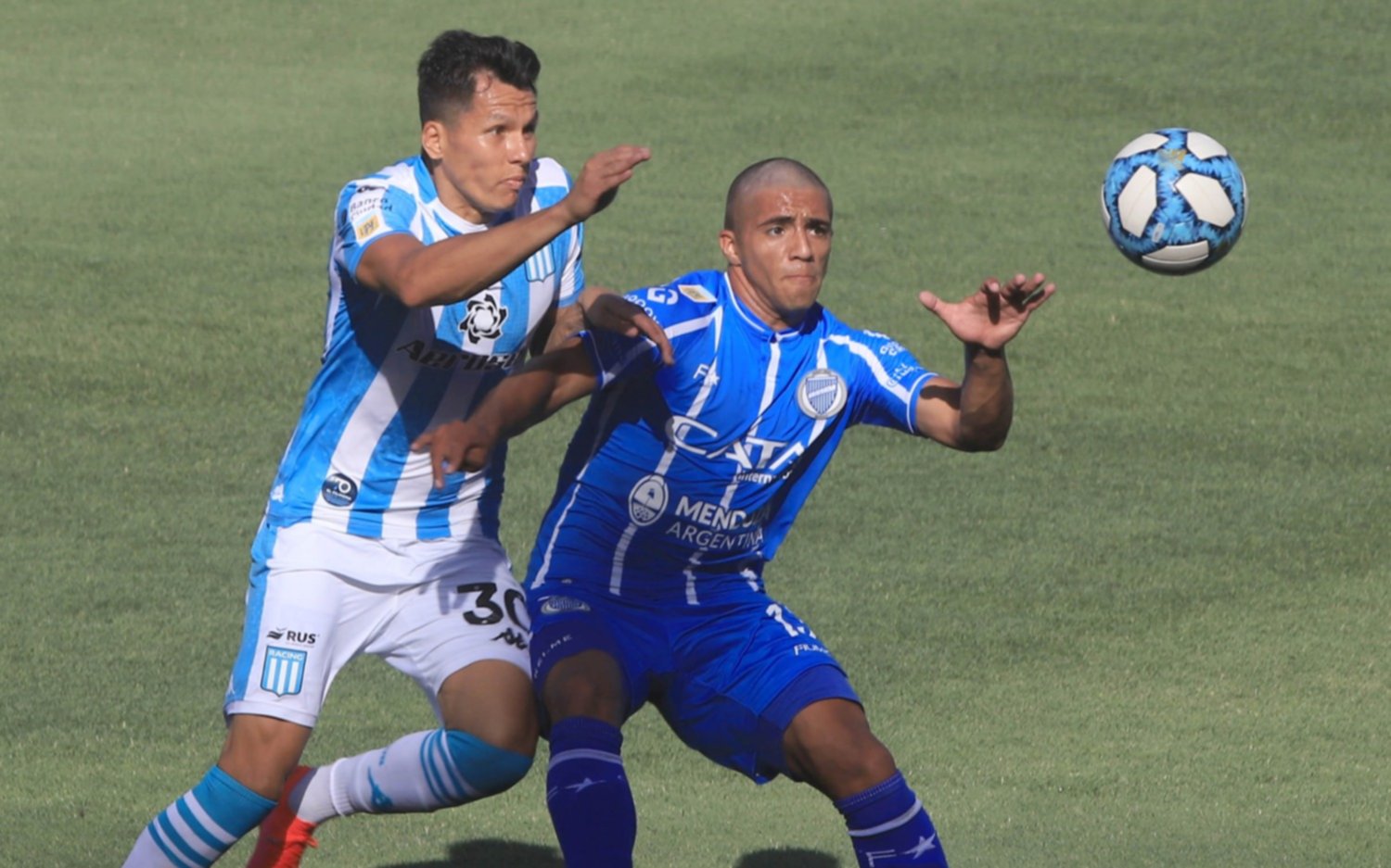 Racing goleó a Godoy Cruz en uno de los últimos partidos de Beccacece