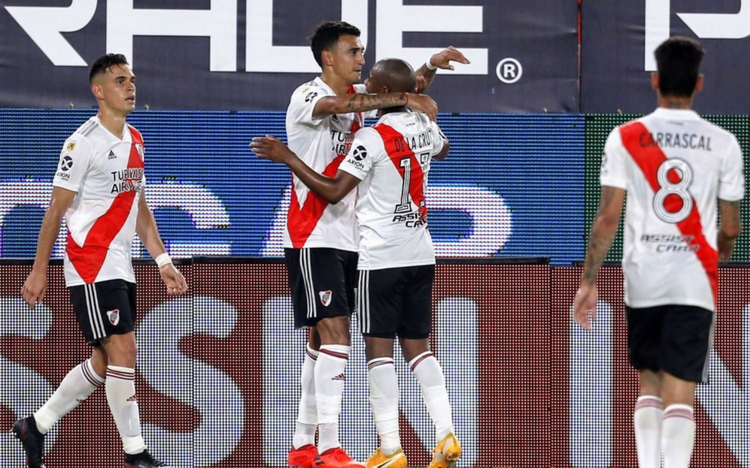 River le ganó a Arsenal pero se lesionaron sus laterales por la izquierda