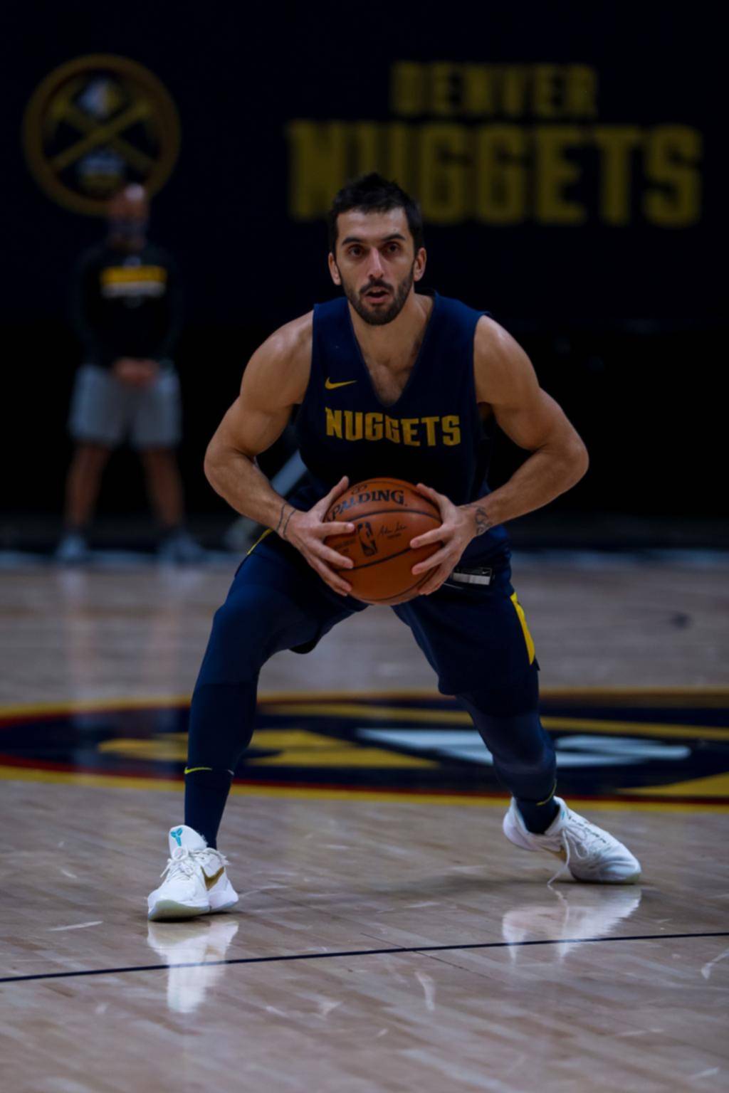 ¿Por qué Campazzo juega poco en el arranque de la NBA?