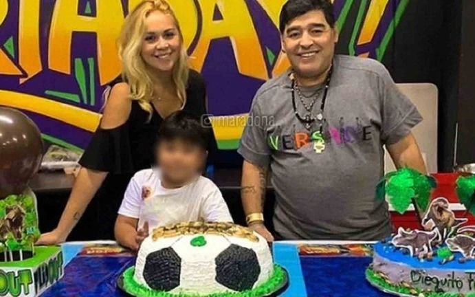 Verónica Ojeda se enfureció por una carta documento a su hijo Dieguito Fernando en la herencia Maradona