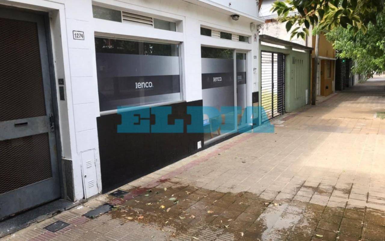 Renuevan reclamo por un desborde cloacal en 38, entre 20 y 21