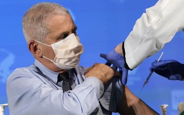 El principal epidemiólogo de Trump advirtió que en enero todo podría empeorar en EE.UU.