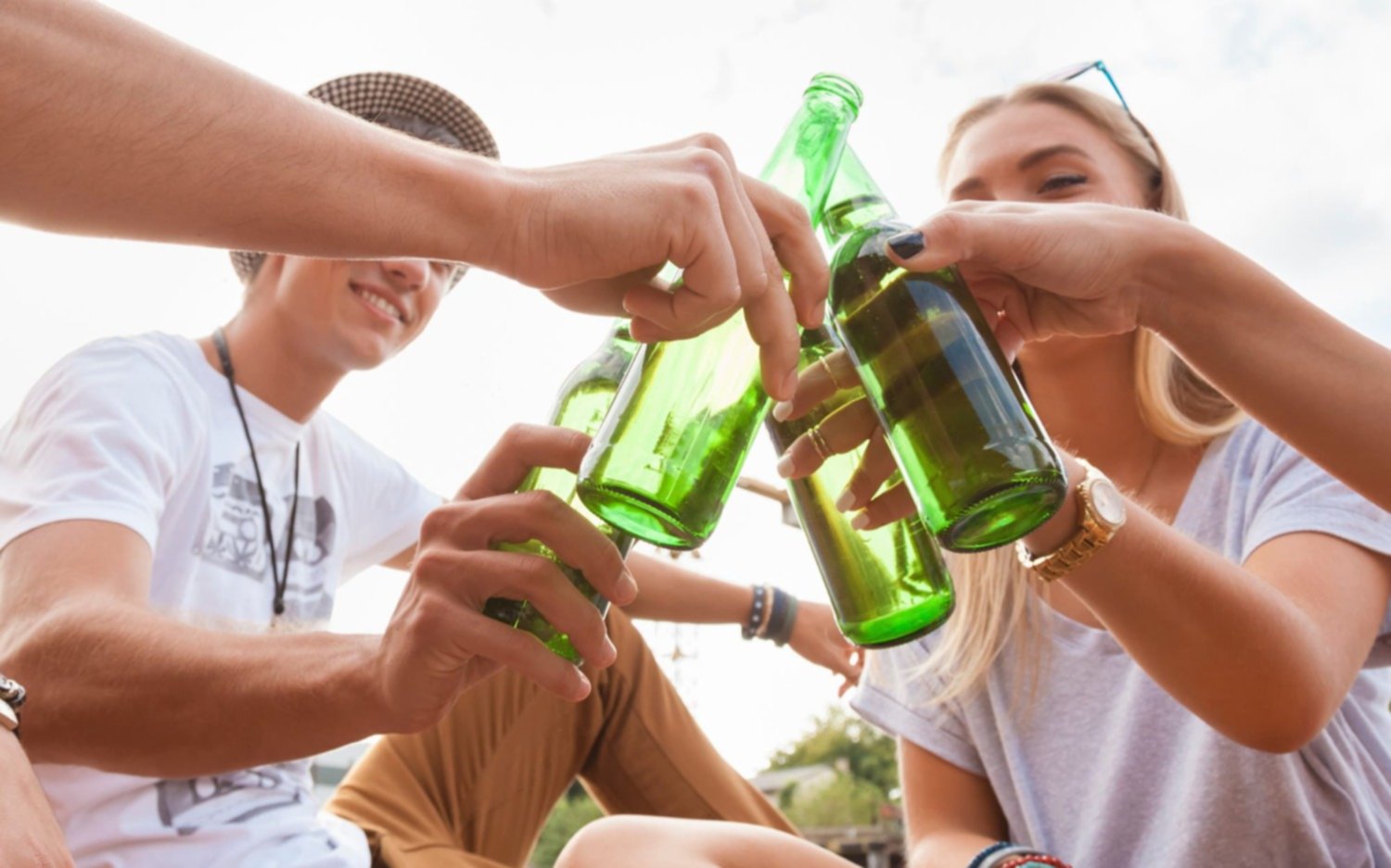 Advierten que el consumo de alcohol durante la adolescencia interfiere con el crecimiento