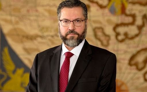 Canciller de Brasil dijo que la Argentina legalizó "la barbarie del aborto"