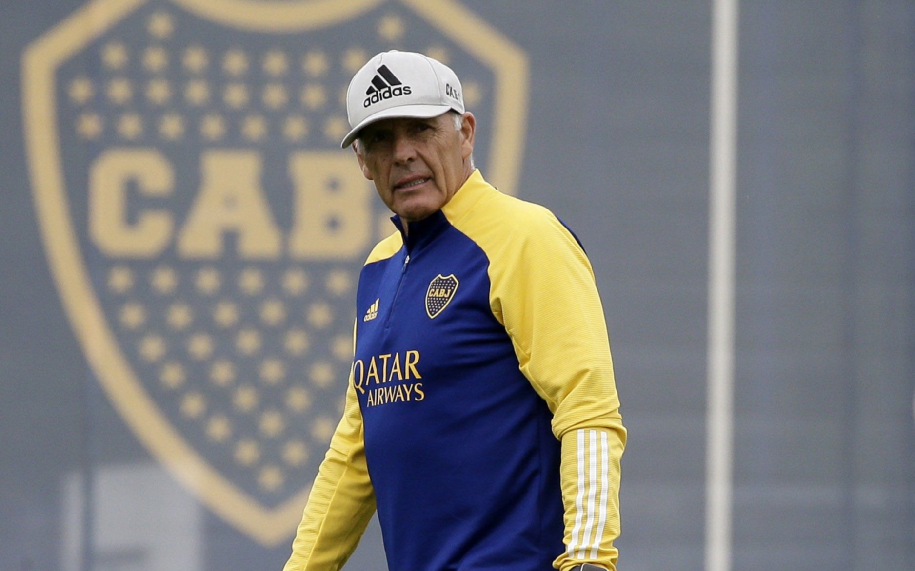 Russo paró un equipo con Villa desde el arranque para recibir a River: Tevez, en veremos