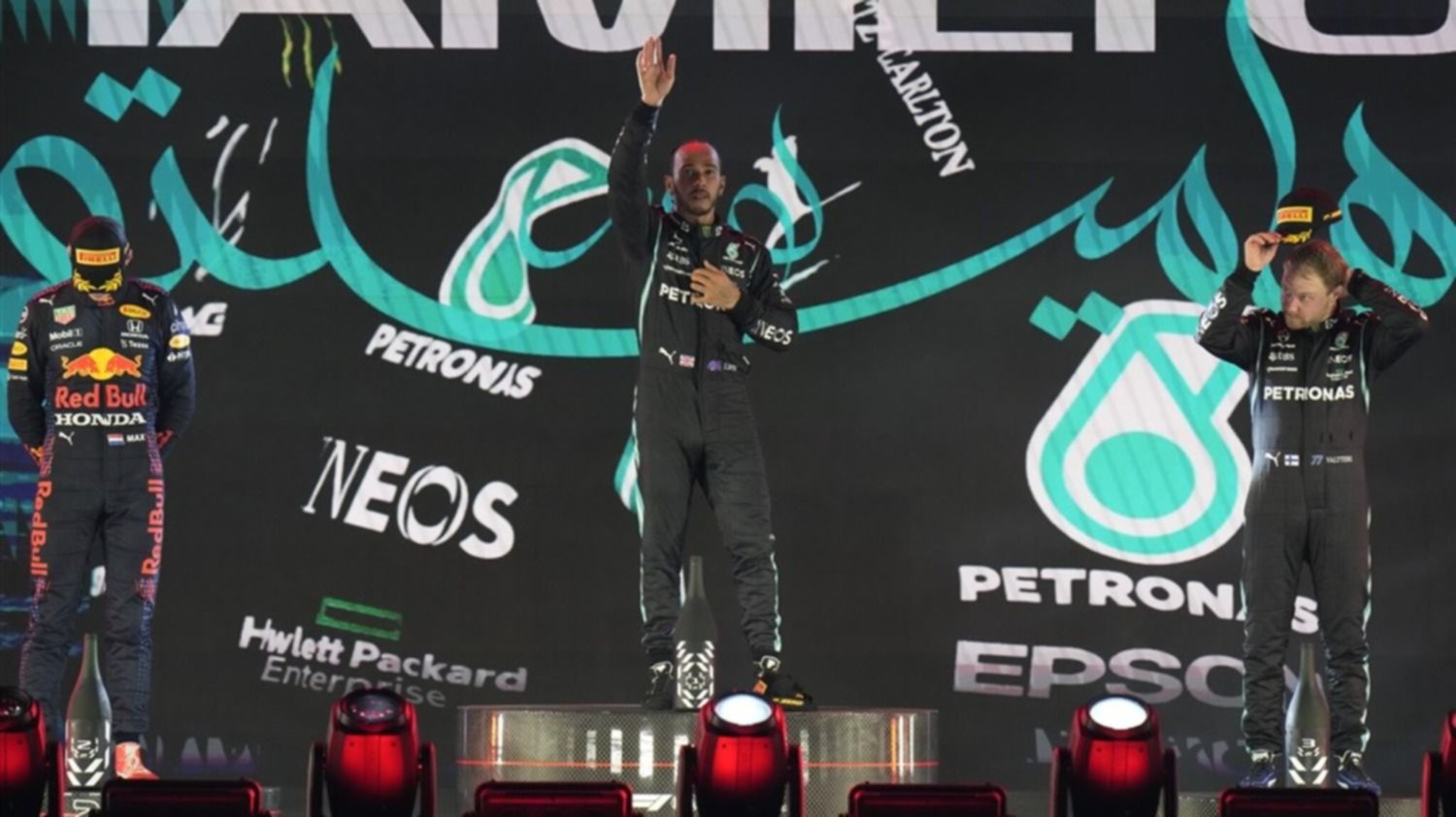 De película, Hamilton y Verstappen llegan a la última empardados