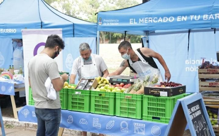 Ezpeleta Oeste recibe al Mercado Ambulante