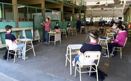 CABA: para egresar, alumnos del último año deberán hacer prácticas laborales obligatorias