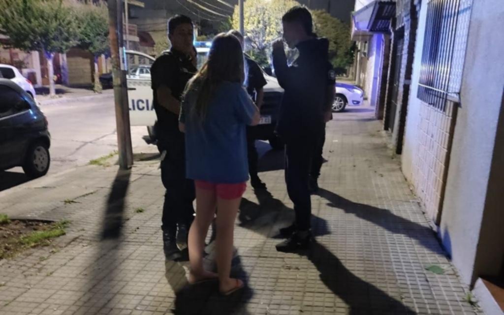 Delincuentes le gatillaron a un joven repartidor en un asalto: la bala no salió