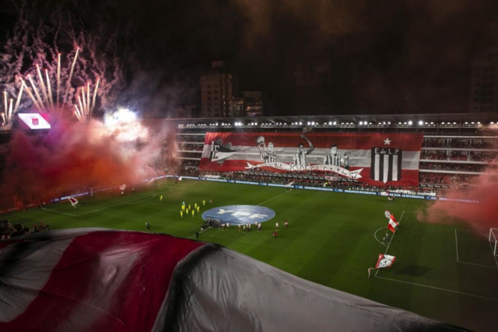 En las tribunas se vivió un gran espectáculo para el recuerdo