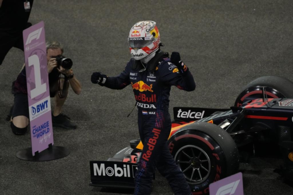 Verstappen logró la “pole” para la carrera por el título en la F1