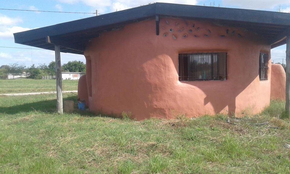 Bio construcción: el sueño de la casa propia, en manos propias