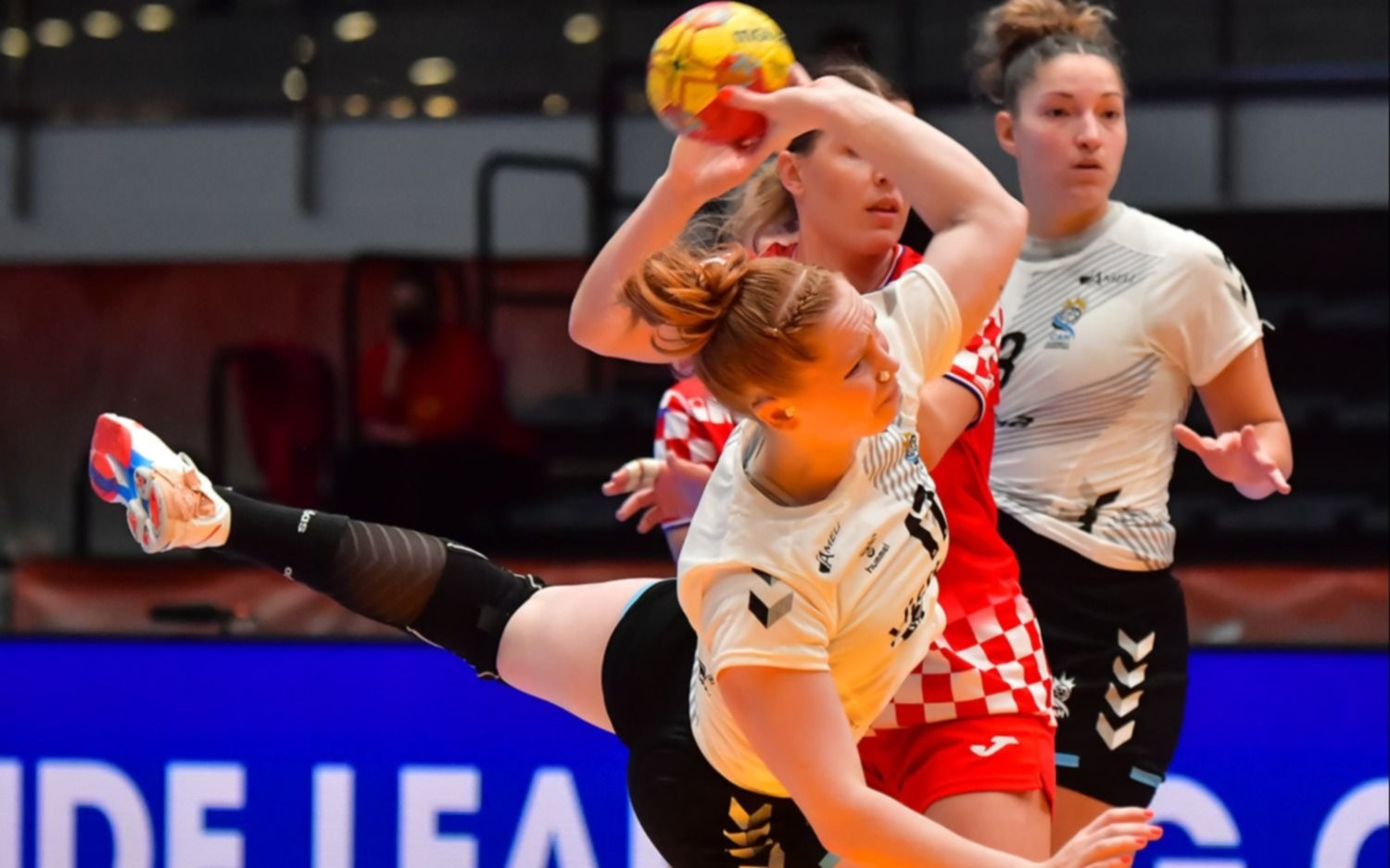 La Garra se despidió del Mundial con una derrota ante Japón