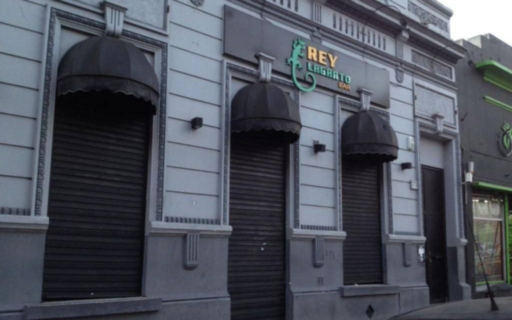 Rey Lagarto bajó las persianas: el clásico bar platense de rock y blues cerró tras una década