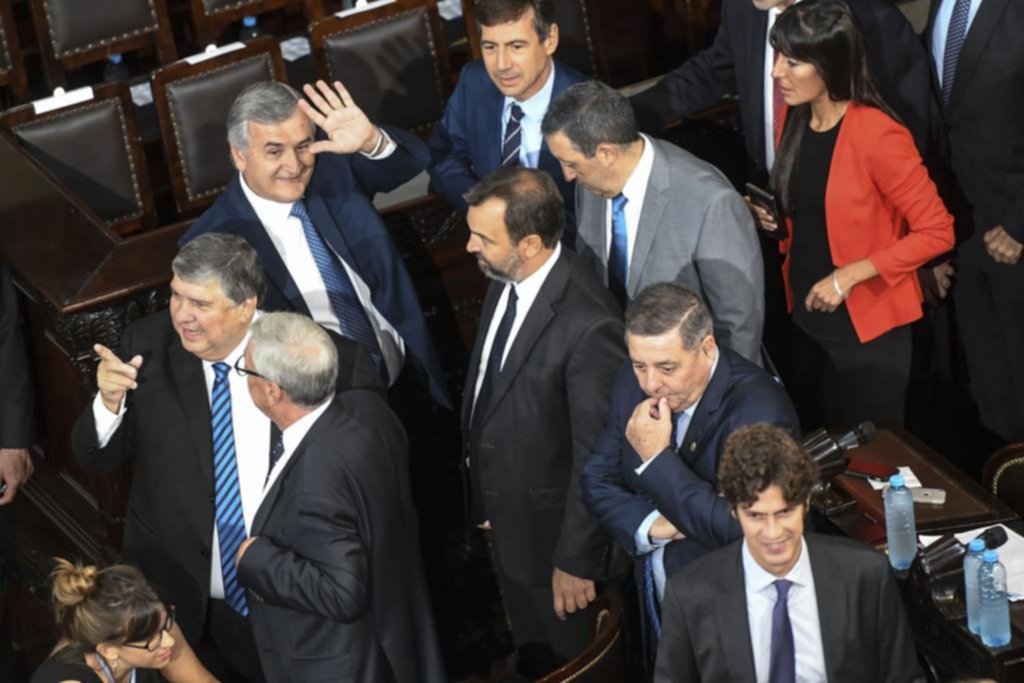 Tras el quiebre del bloque en Diputados, la UCR elige al nuevo titular del partido