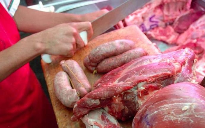 Acuerdan cinco cortes de carne a precios populares para las Fiestas: cuáles y a qué monto