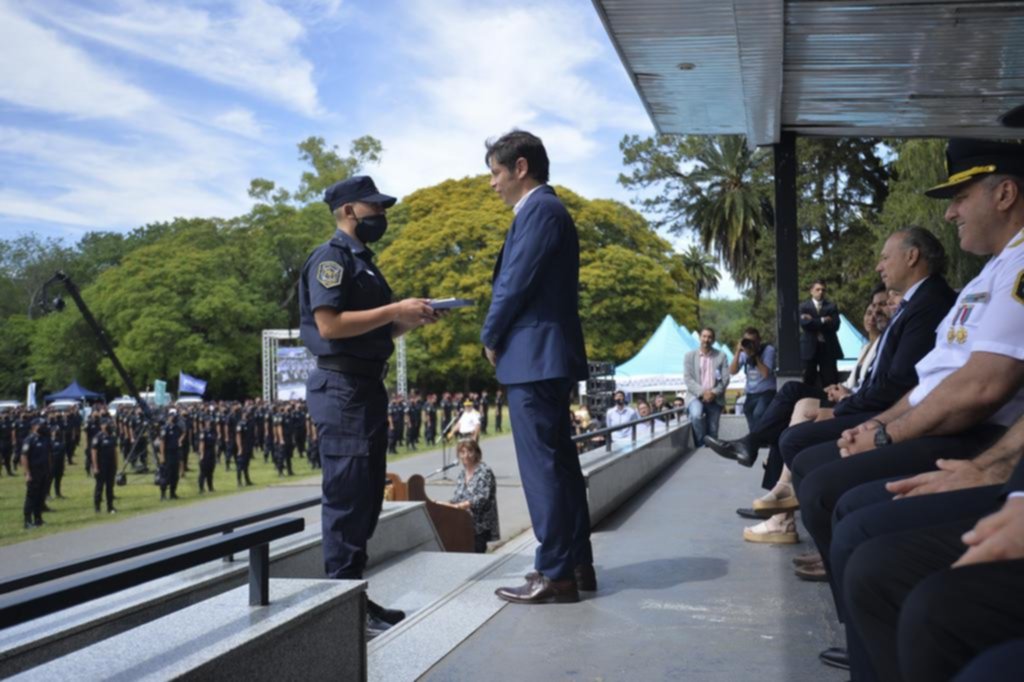 “La Policía debe reconciliarse con el pueblo”