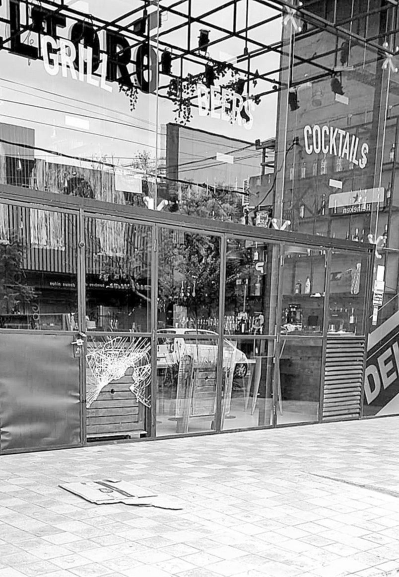 Rompen y no pagan: en City Bell, para robar, destruyen