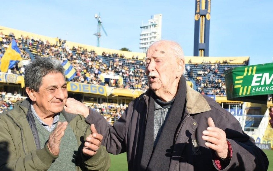Reconocido desde la AFA: falleció en Rosario el socio vitalicio más longevo  