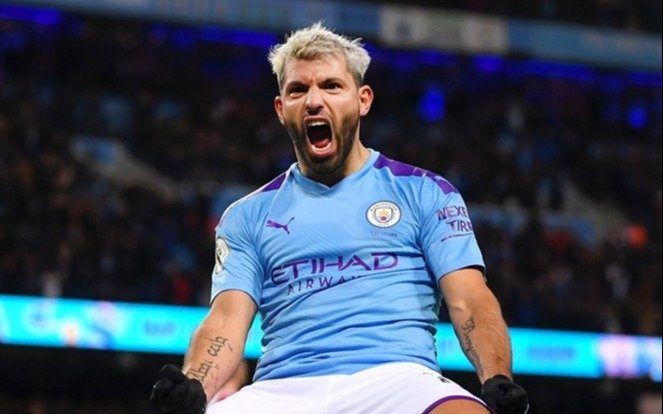 Agüero, estrella mundial con huella de potrero