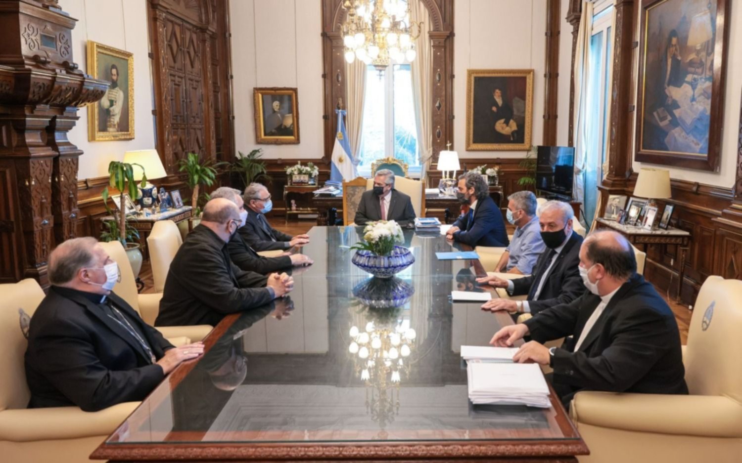 Alberto Fernández se reunió con la cúpula de la Iglesia