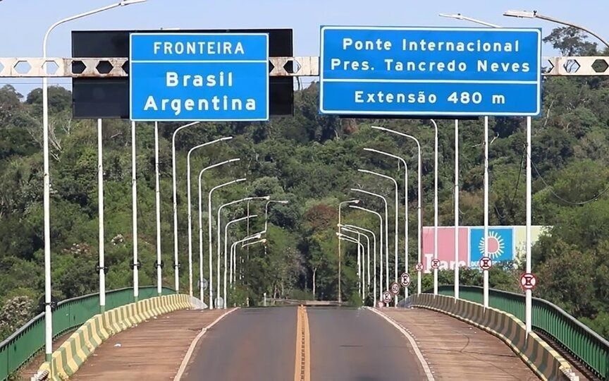 Máximo tribunal de Brasil avaló pedir el certificado de vacunación a turistas extranjeros