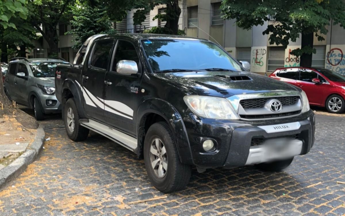 El "estacioná donde quieras" llegó a una ochava de diagonal 77 y 49