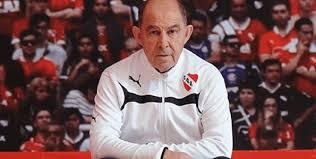 Bochini pidió que el Rojo le haga un homenaje al “Kun”