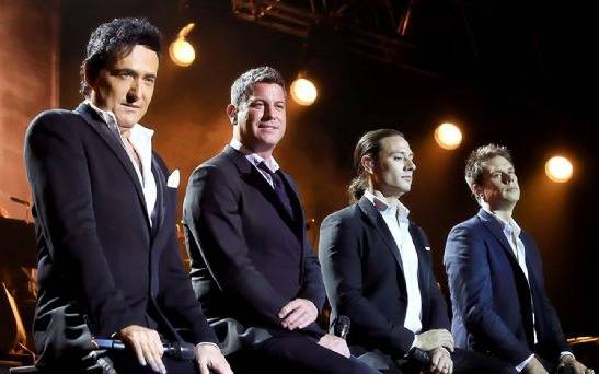 Un miembro del grupo Il Divo, internado en grave estado en Inglaterra