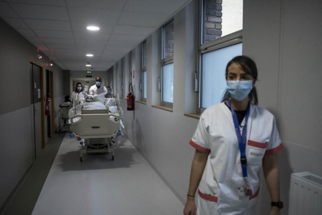 Los casos de coronavirus subieron 65% en una semana en todo el país