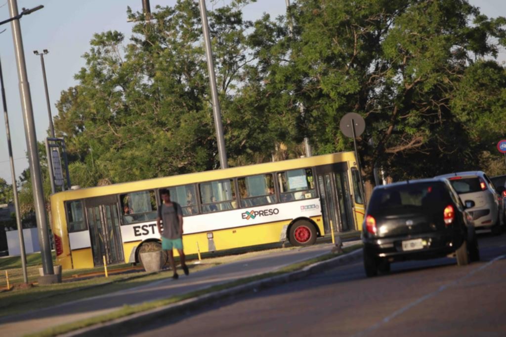 Micros con frecuencias reducidas desde mañana por el esquema de verano